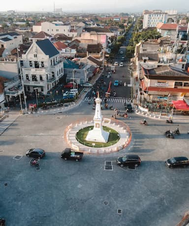 Perjalanan menuju ke lokasi Lava Tour