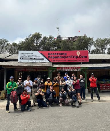 Perkiraan tiba di Lokasi Basecamp Papandayan