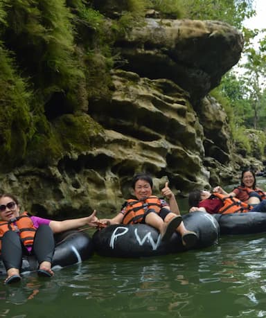 Tubing Pindul & Body Rafting Oya