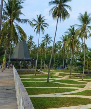 Pantai Grand Watudodol