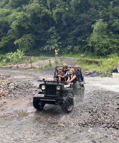 Jeep Lava Tour