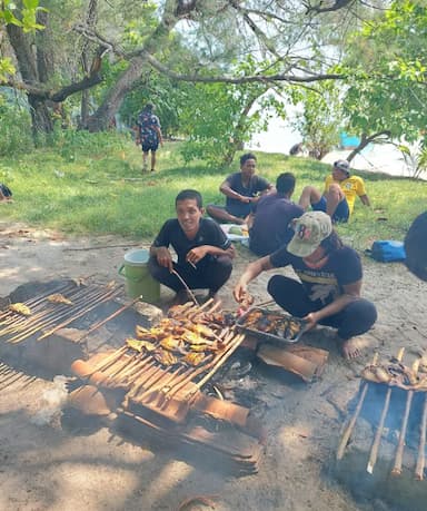 Explore Pantai & BBQ Ikan