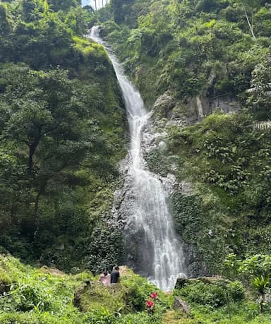 Curug Cibareubeuy