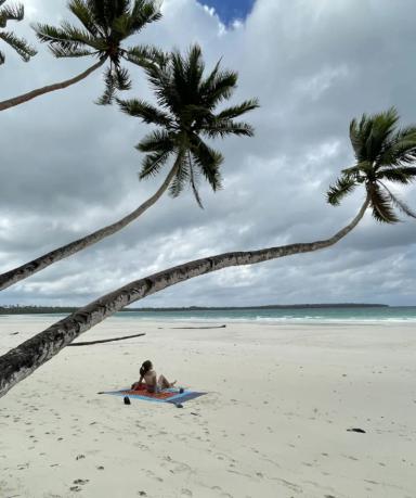 Pantai Ngurvatnamsir, Desa Wab