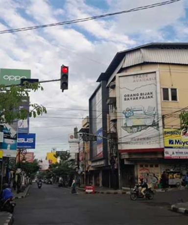 Perjalanan menuju Jalan Ahmad Yani 