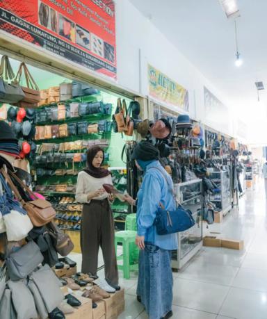 Pasar Kulit Sukaregang