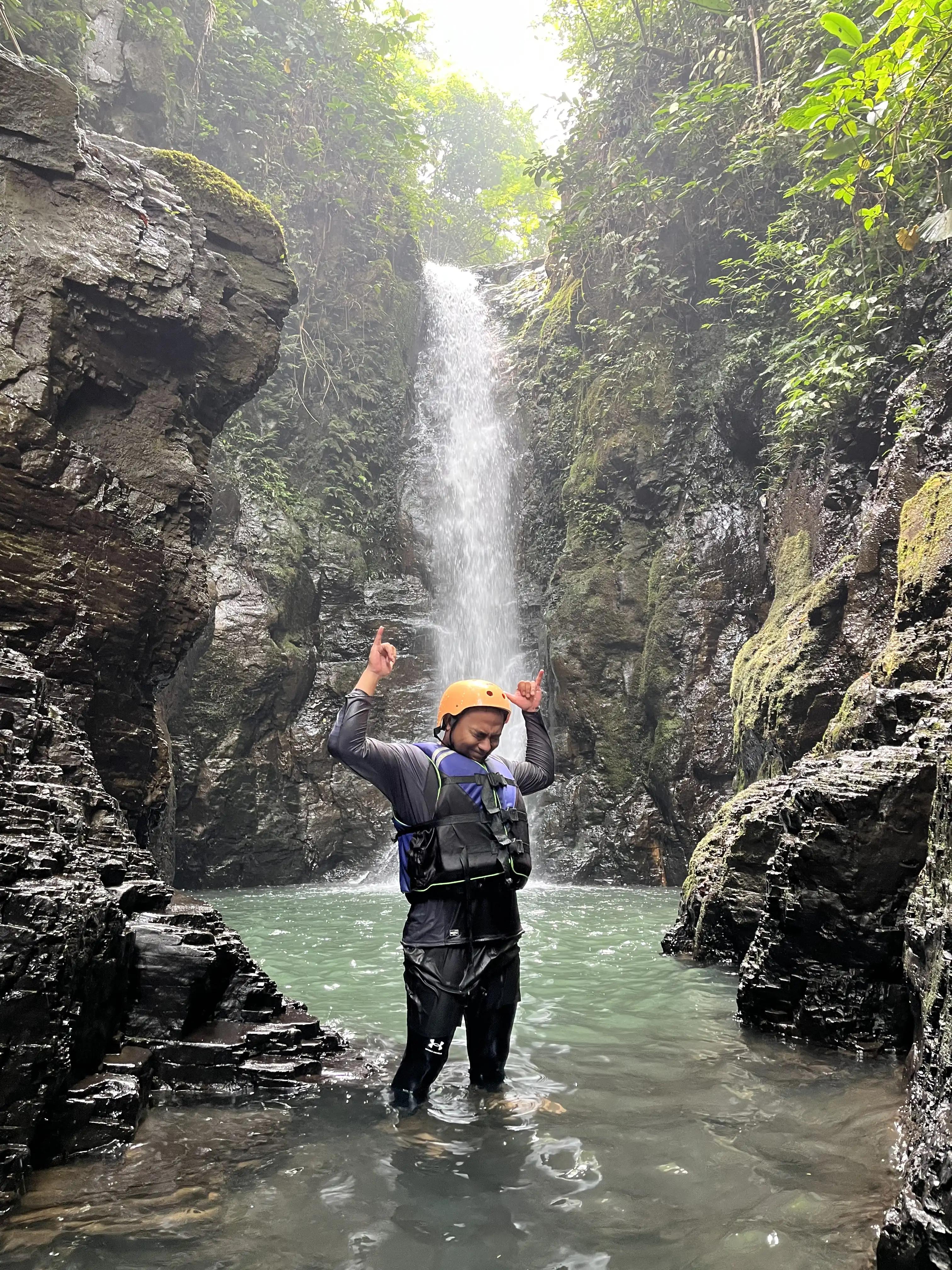 Foto review Body Rafting Curug Naga 2